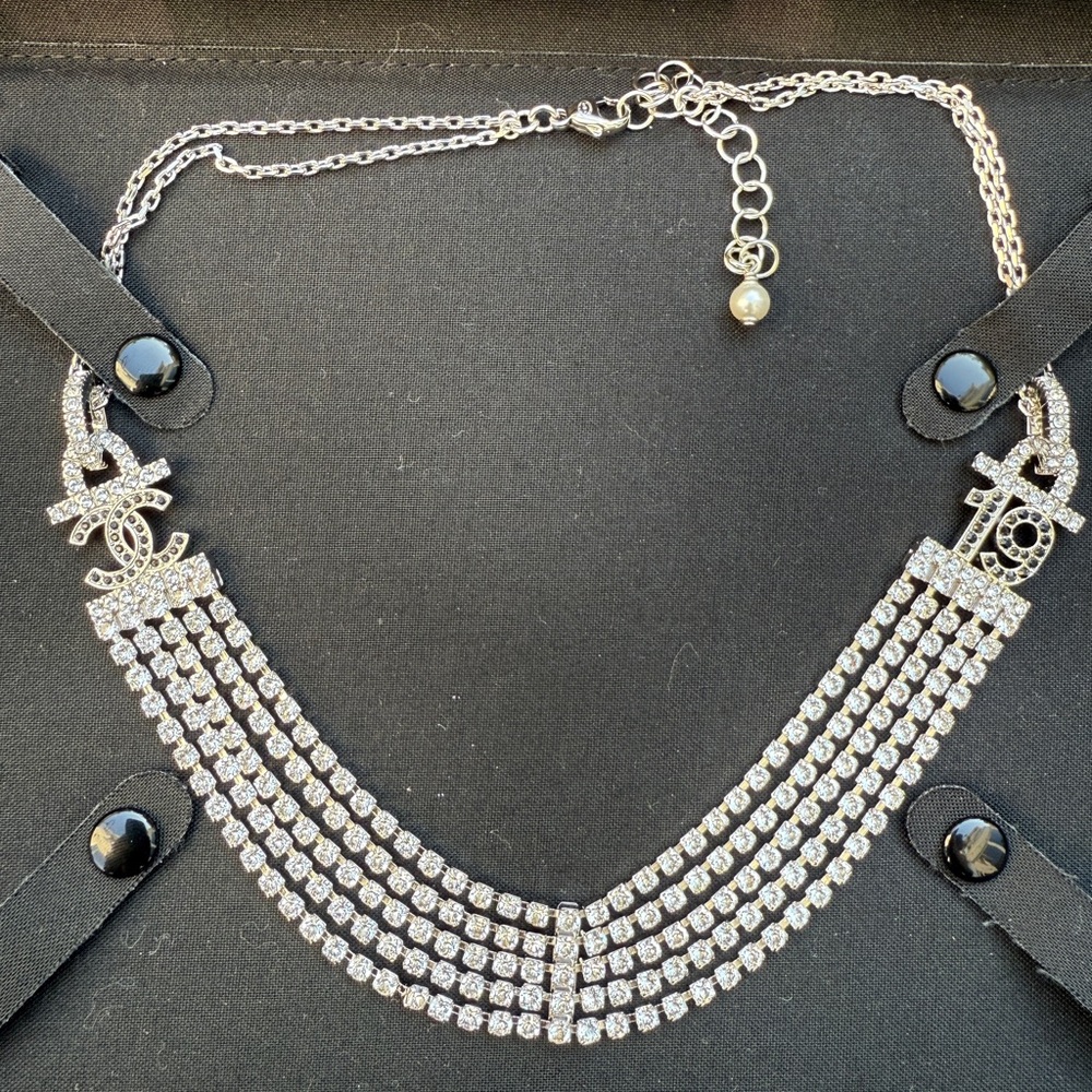 CHANEL 2022A SILVER TONE CC 19 LOGO WHITE BLACK CRYSTALS NECKLACE CHARM CHOCKER - Picture 10 of 15